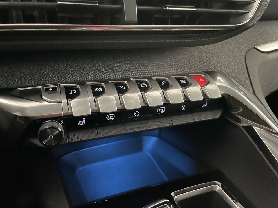 Peugeot 3008 1,6 Hybrid Selection Sport EAT8 5d