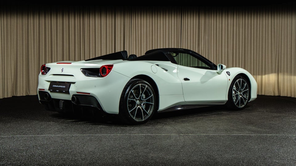 Ferrari 488 Spider 3,9 DCT 2d