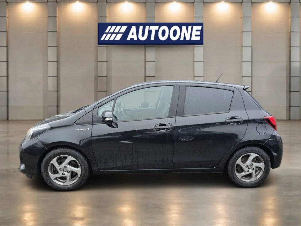 Toyota Yaris 1,5 Hybrid H1 CVT 5d