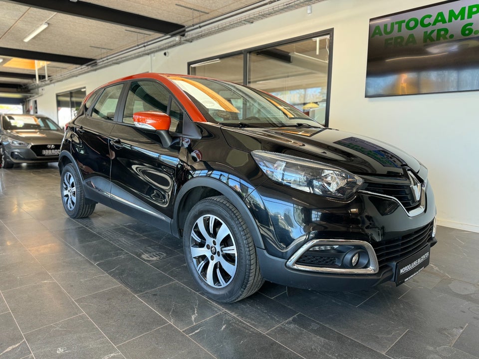 Renault Captur 0,9 TCe 90 Expression Navi Style 5d
