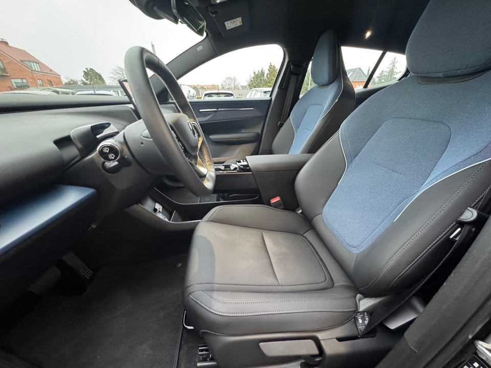 Volvo EX30 Standard Range Core 5d