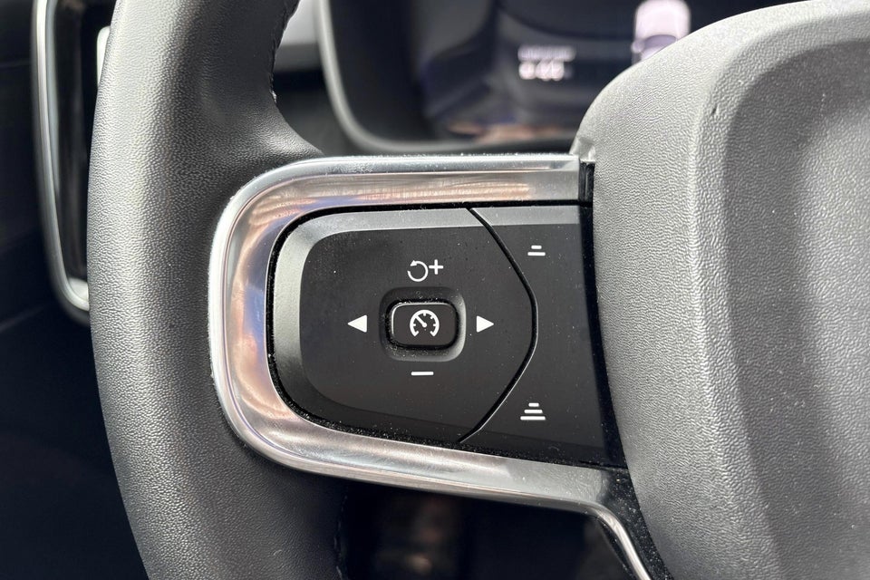 Volvo XC40 P6 ReCharge Core 5d