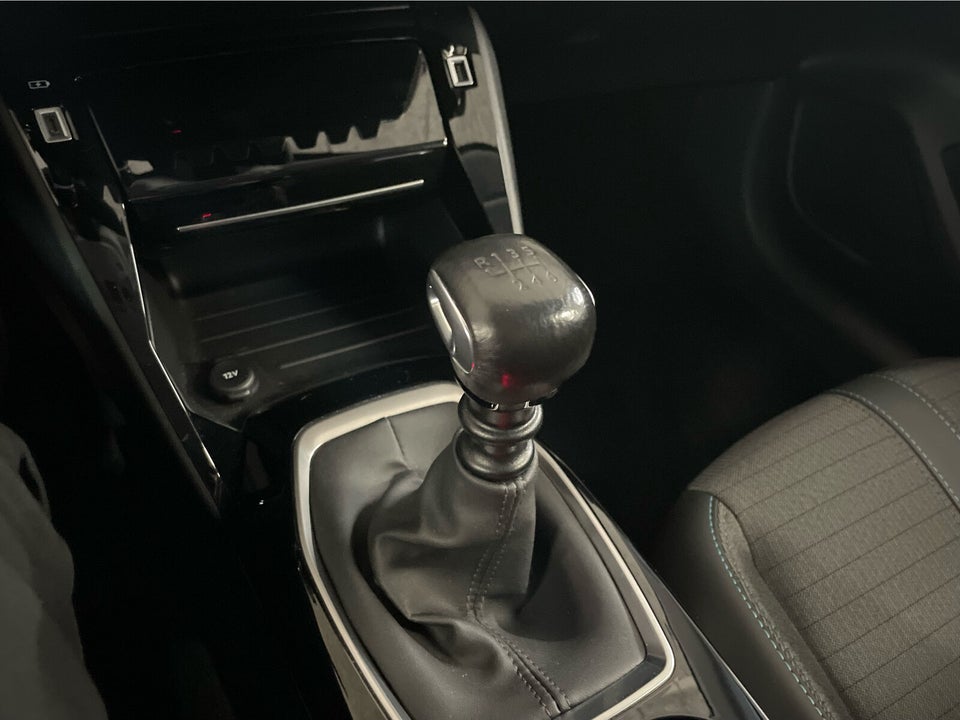 Peugeot 208 1,2 PureTech 100 Evolution 5d