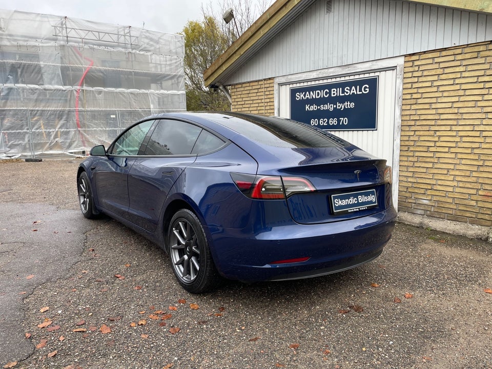 Tesla Model 3 Standard Range+ RWD 4d