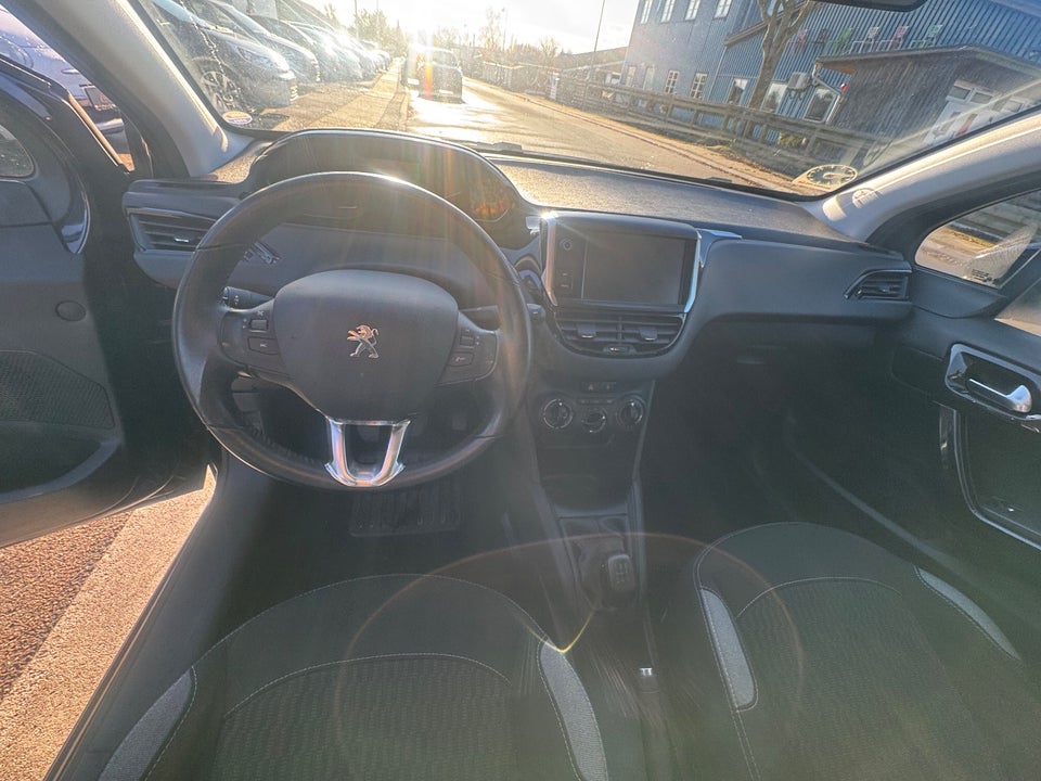 Peugeot 208 1,6 BlueHDi 100 Active 5d