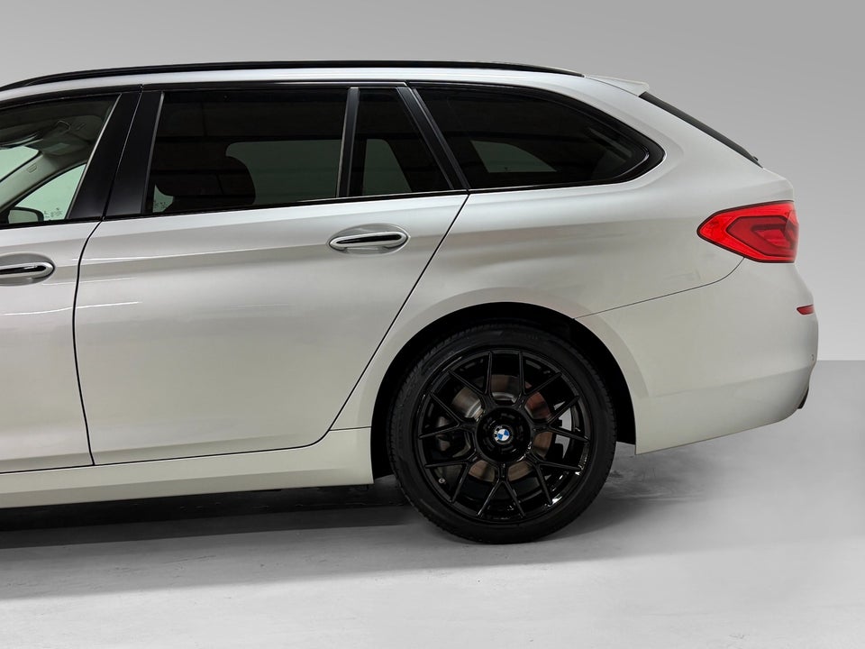 BMW 520d 2,0 Touring M-Sport aut. 5d