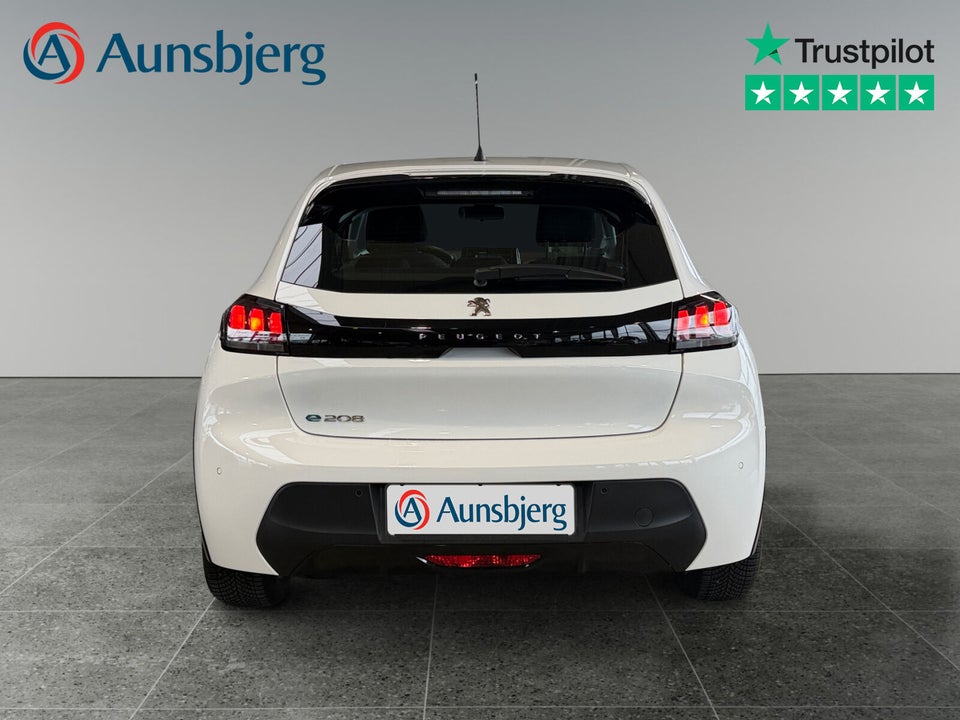 Peugeot e-208 50 Active 5d