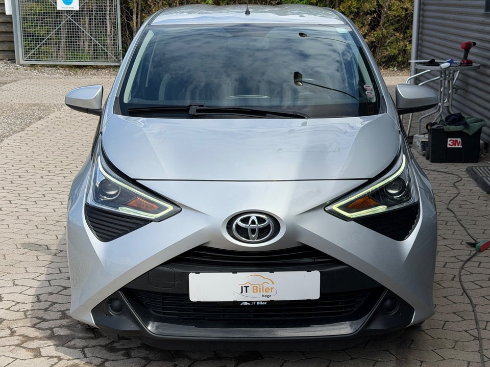Toyota Aygo 1,0 VVT-i x-pression 5d