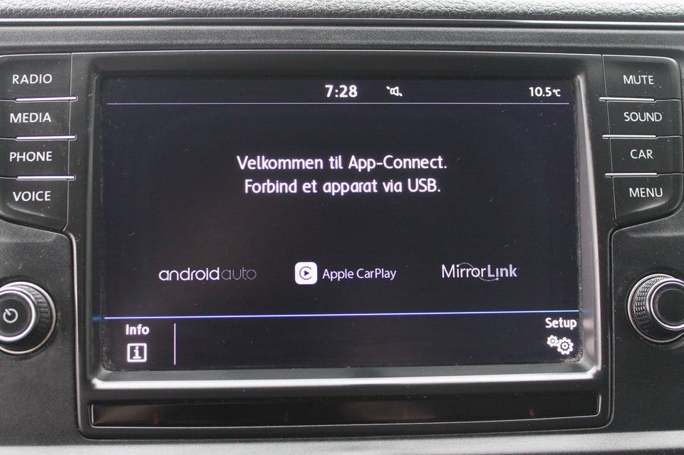 VW Crafter 30 2,0 TDi 177 Kassevogn L3H2 4Motion