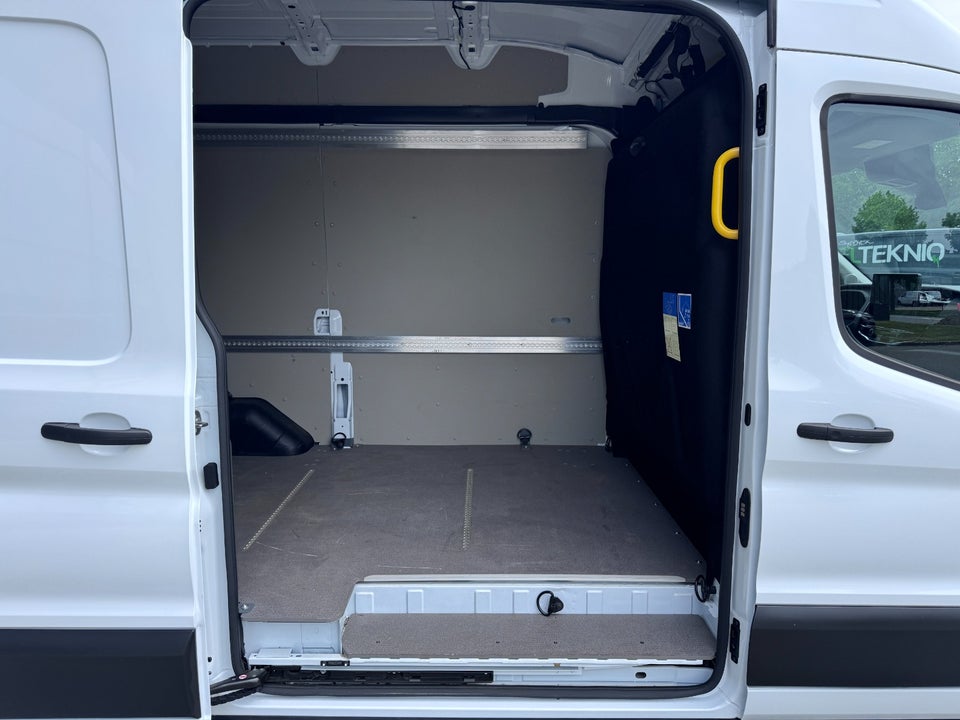 Ford E-Transit 350 L2 Van 68 Trend H2 RWD