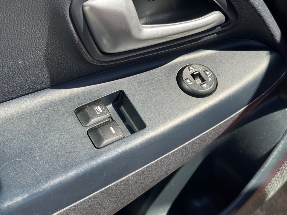 Kia Rio 1,2 CVVT Style+ Limited 5d