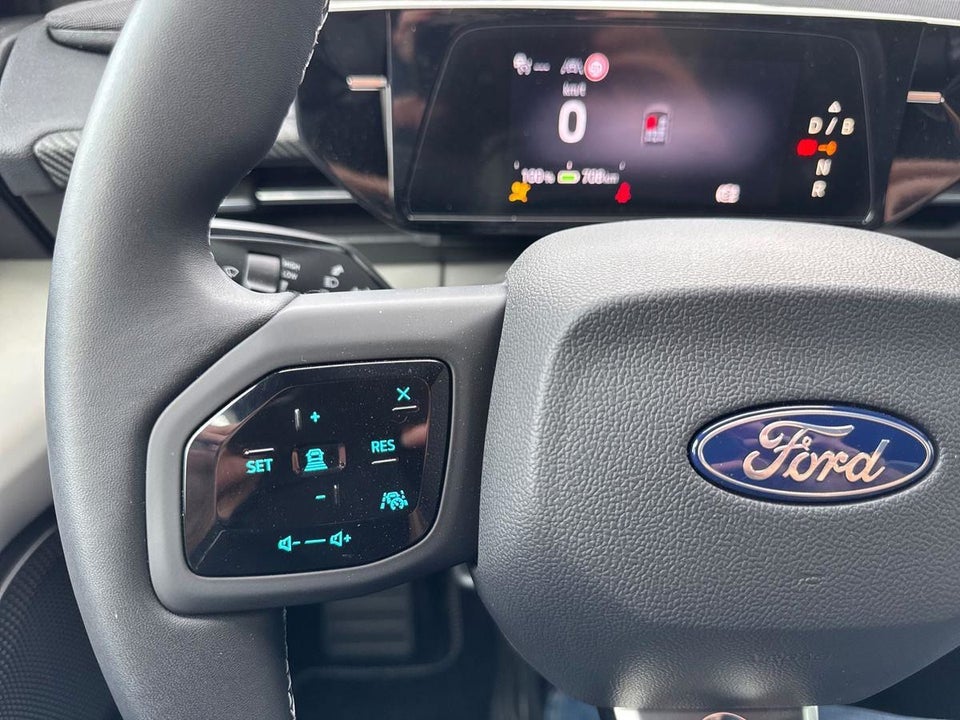 Ford Capri 77 Premium Extended Range 5d