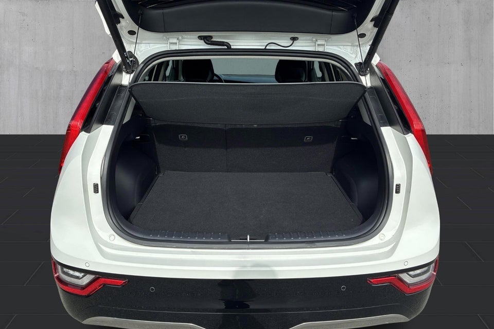 Kia Niro 64 EV Premium 5d