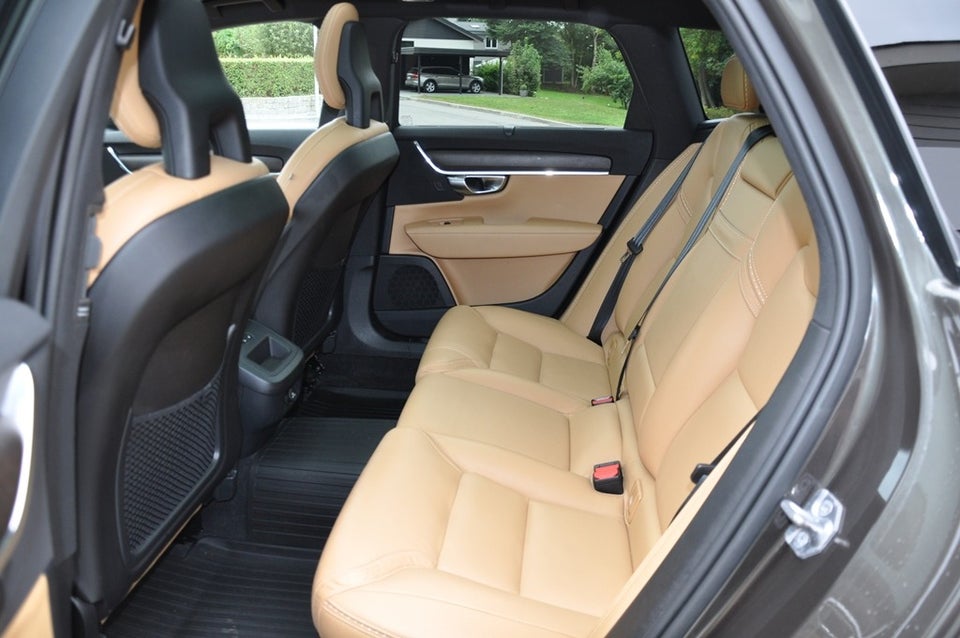 Volvo V90 CC 2,0 D4 190 Pro aut. AWD 5d