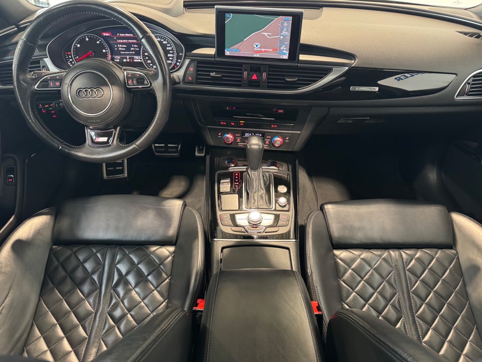 Audi A6 3,0 TDi 326 S-line Competition Avant quattro Tiptr. 5d