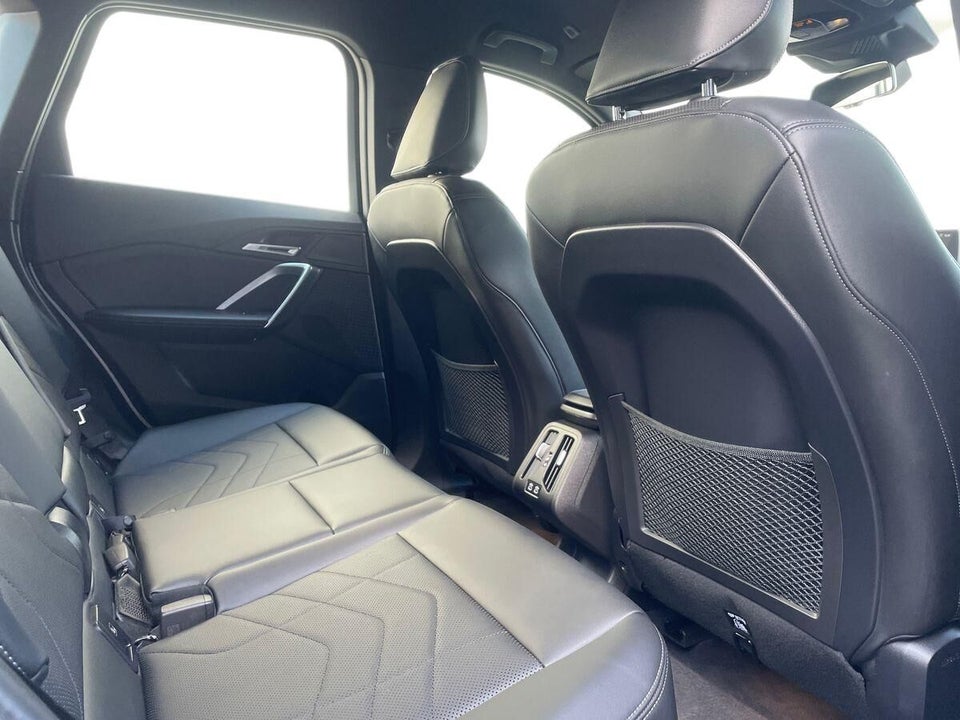 BMW iX1 eDrive20 X-Line 5d