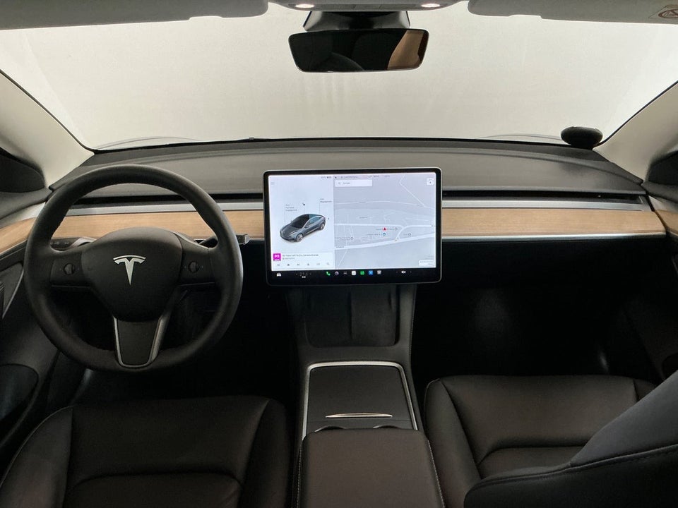 Tesla Model 3 Long Range AWD 4d