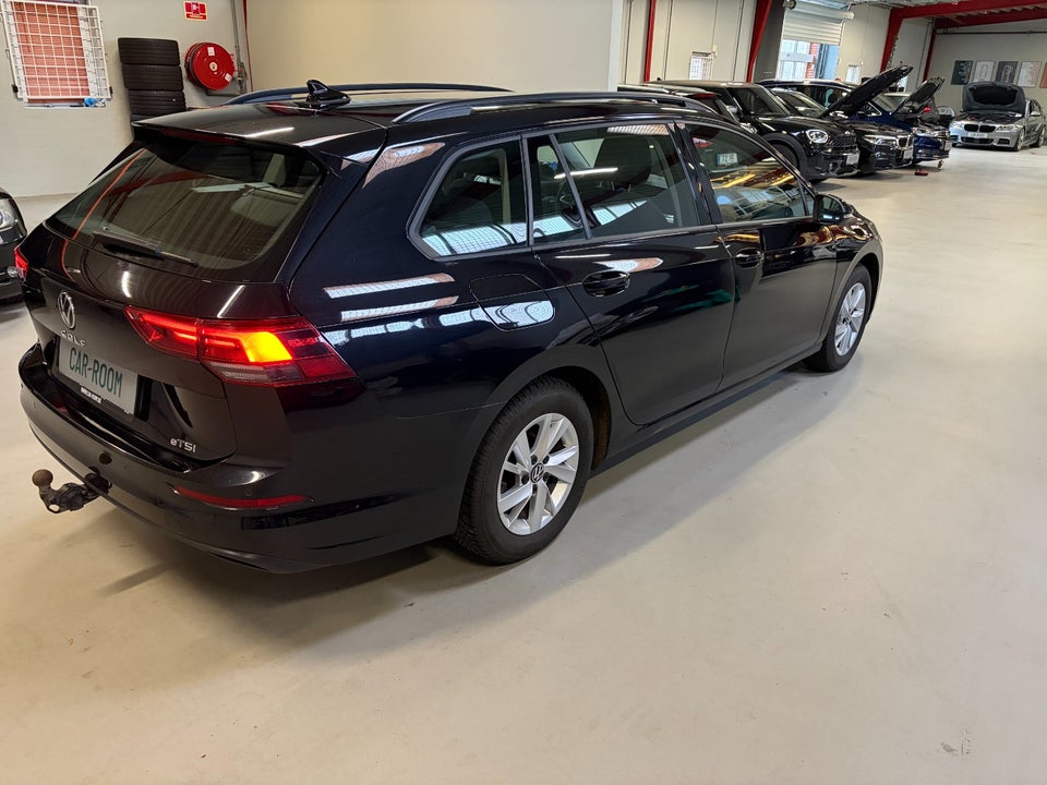 VW Golf VIII 1,5 eTSi 130 Life Variant DSG 5d