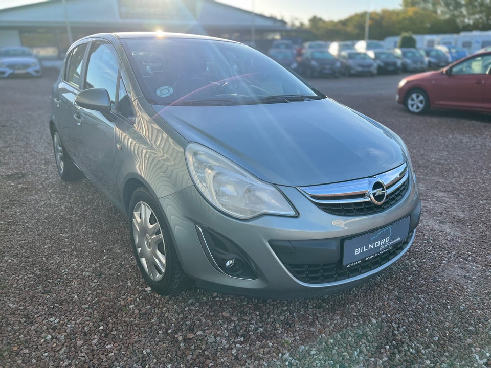 Opel Corsa 1,4 16V Cosmo 5d