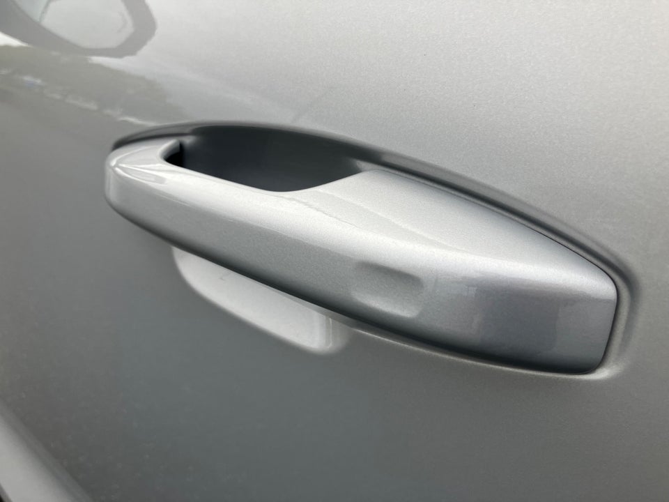 Volvo EX40 Extended Range Plus 5d