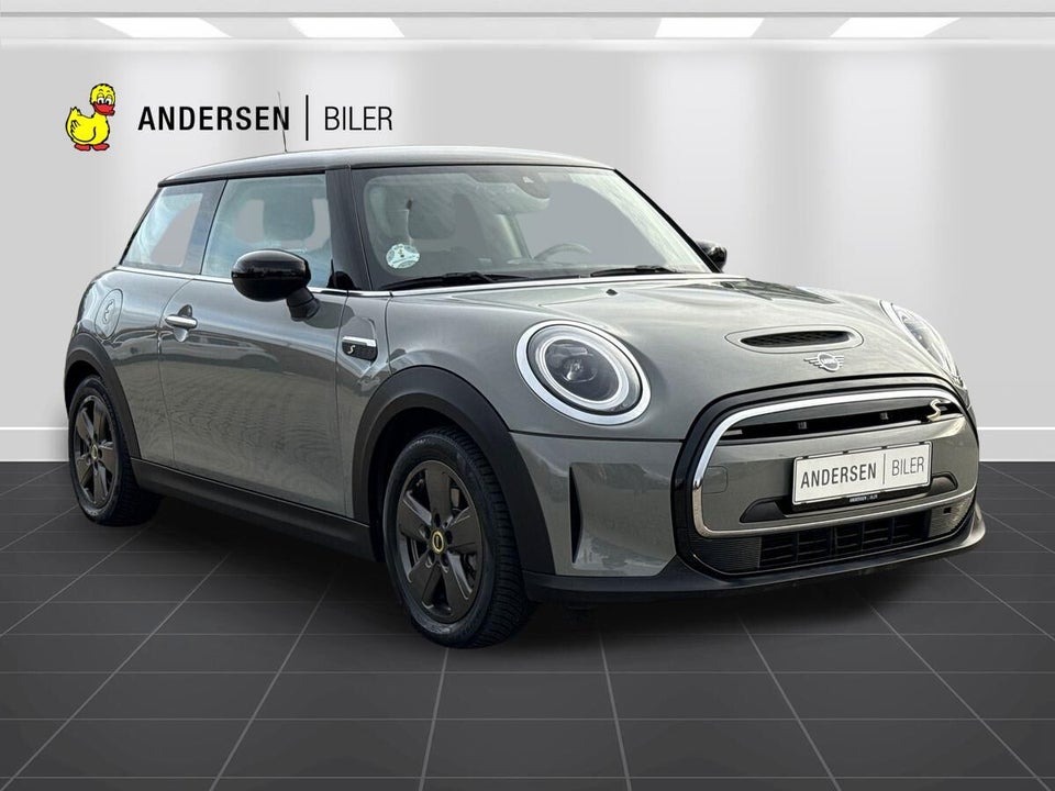 MINI Cooper SE Essential 3d