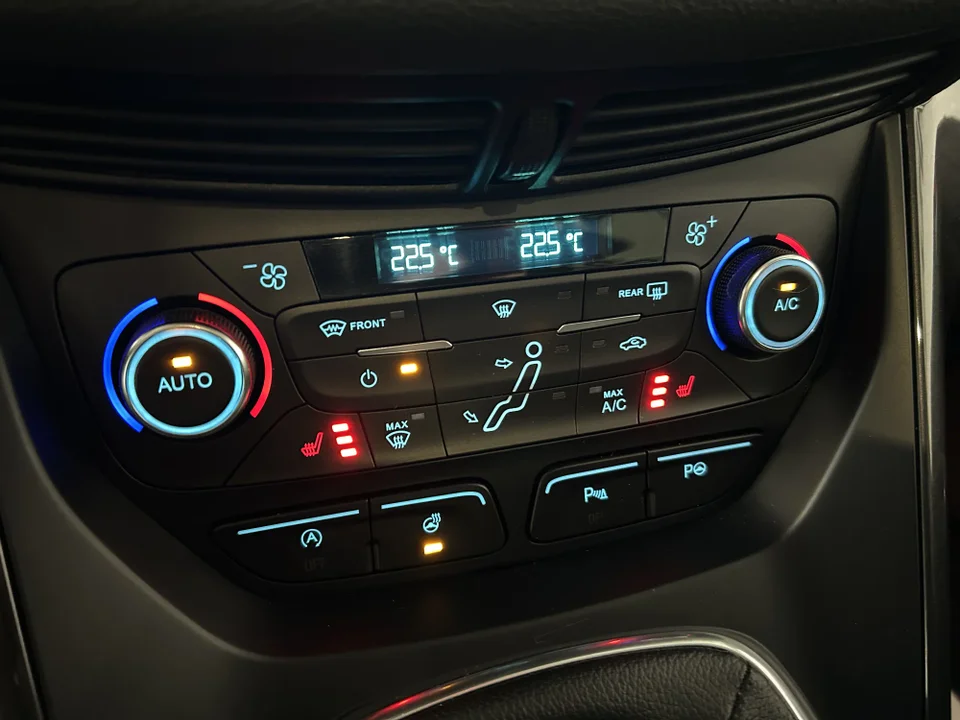 Ford C-MAX 1,0 SCTi 125 Titanium 5d