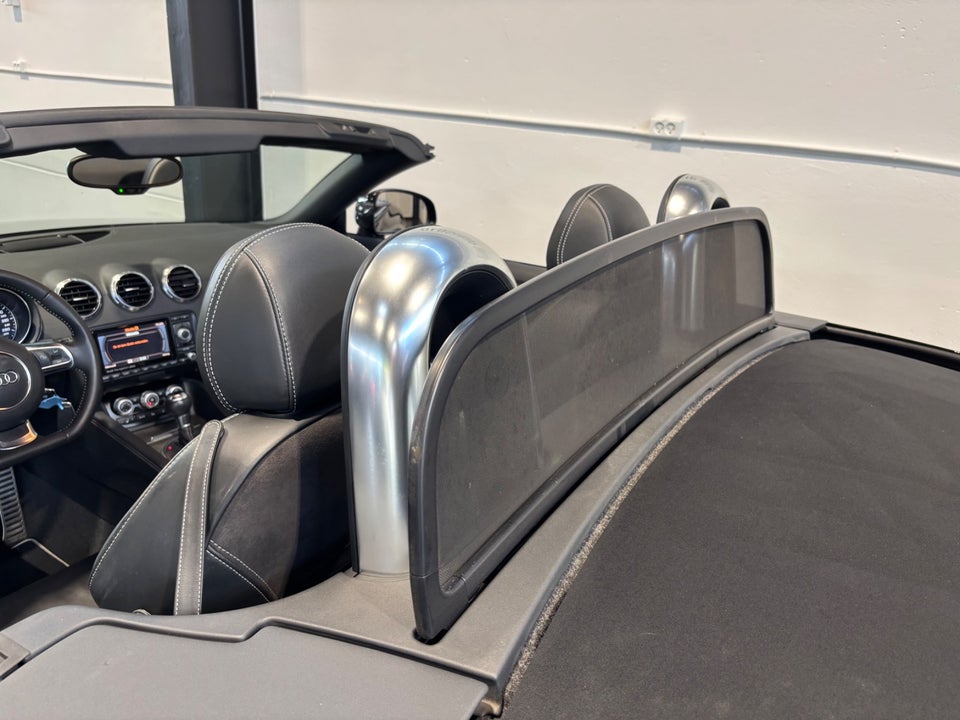 Audi TT 2,0 TFSi 211 Roadster quattro S-tr. 2d