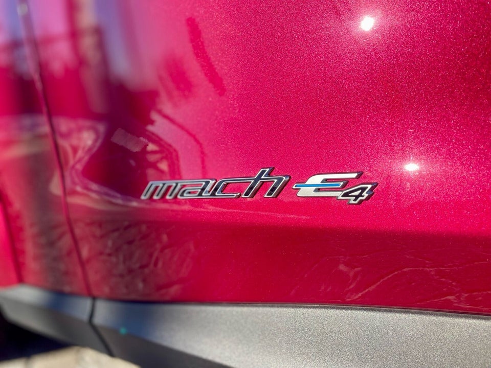 Ford Mustang Mach-E 88 Premium Extended Range AWD 5d