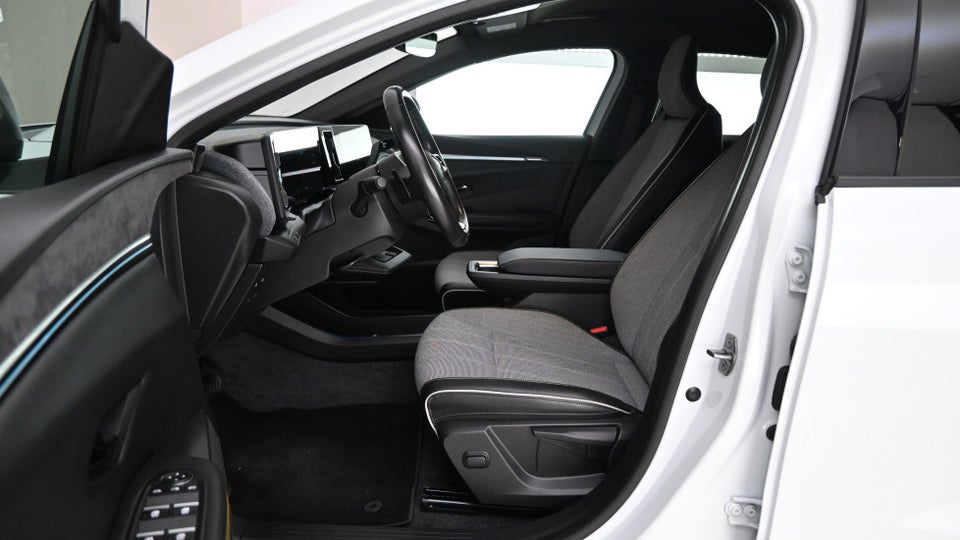 Renault Megane E-Tech 60 Techno 5d