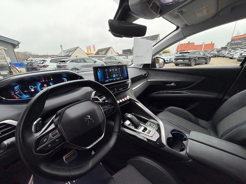 Peugeot 3008 1,6 Hybrid Allure Limited EAT8 5d