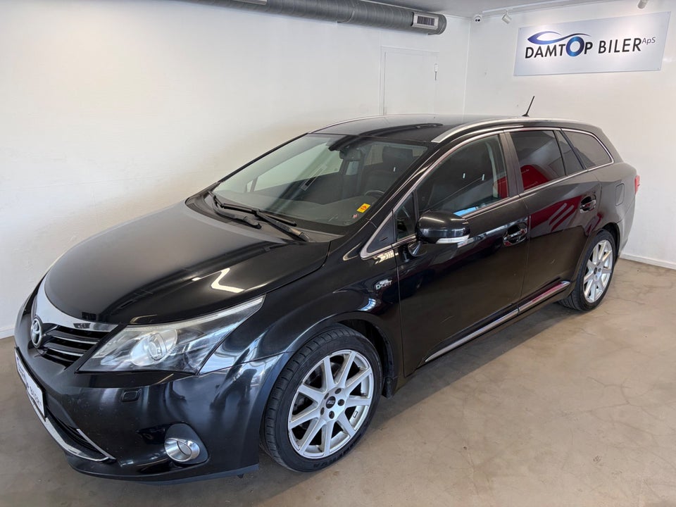 Toyota Avensis 2,2 D-CAT 150 T2 stc. aut. 5d