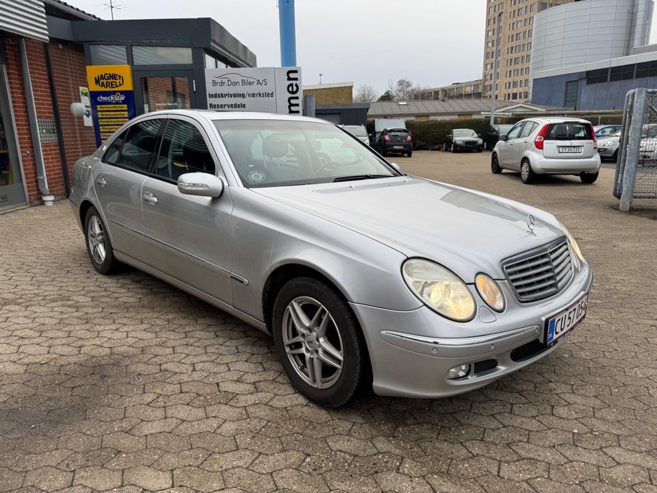 Mercedes E240 2,6 Elegance aut. 4d