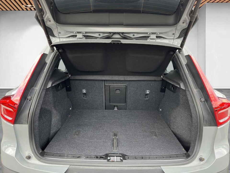 Volvo EX40 Extended Range Core 5d