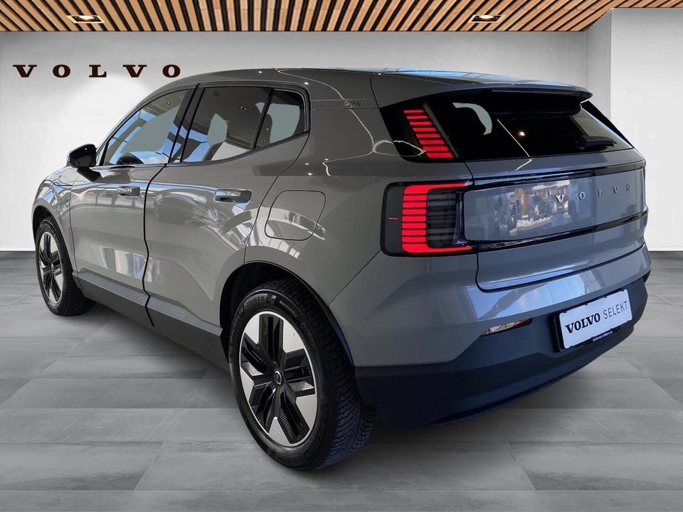 Volvo EX30 Extended Range Core 5d