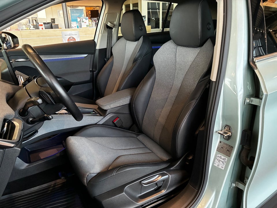 Skoda Enyaq 80 iV Loft 5d