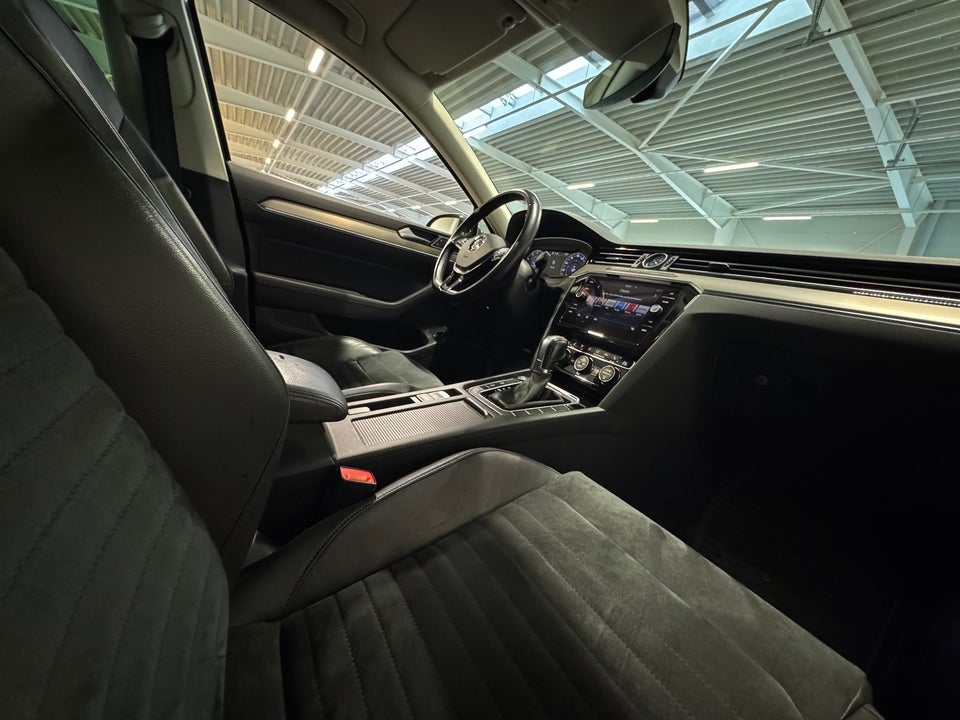 VW Passat 1,8 TSi 180 High+ Variant DSG 5d