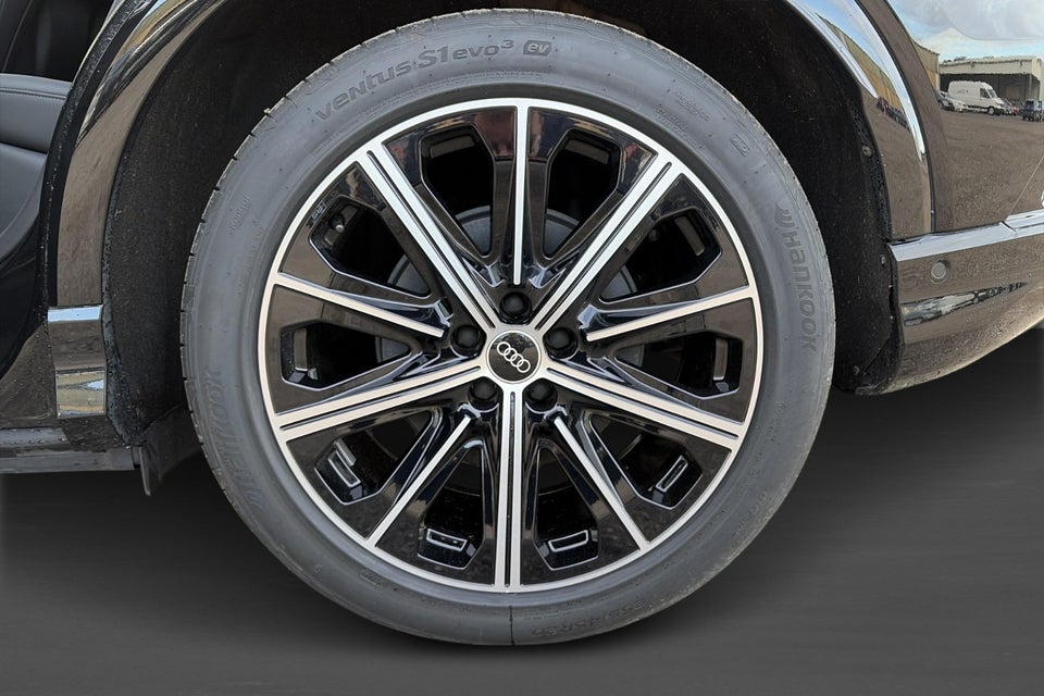 Audi Q4 e-tron 45 S-line Edition 5d