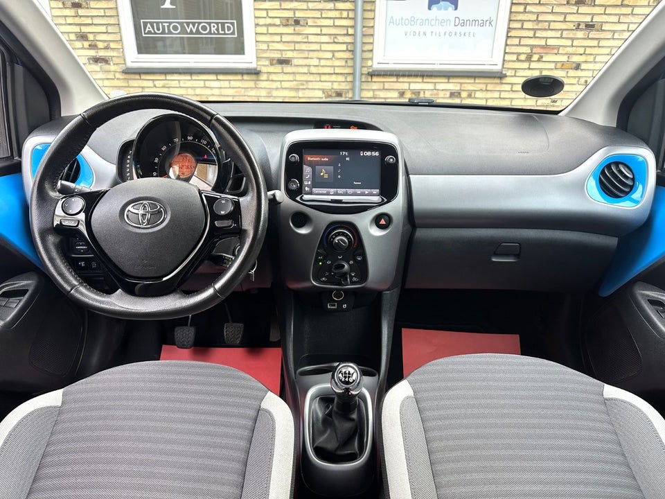 Toyota Aygo 1,0 VVT-i x-pression 5d