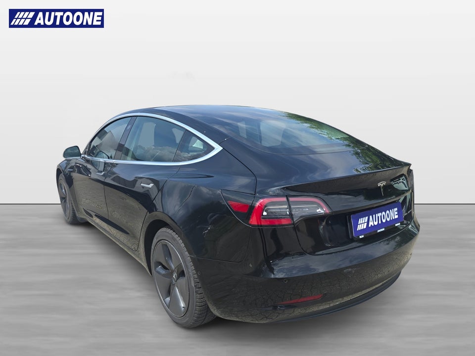 Tesla Model 3 Long Range AWD 4d
