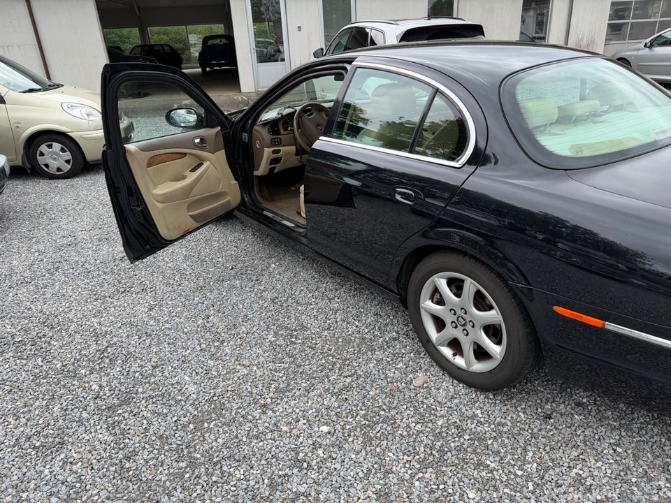 Jaguar S-Type 3,0 Deluxe aut. 4d
