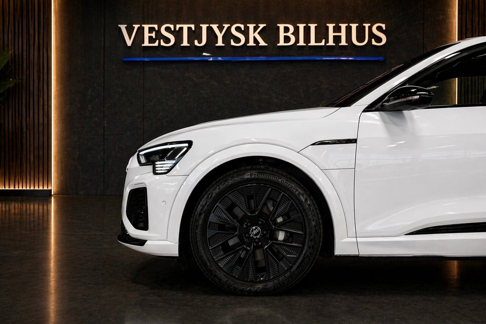 Audi Q8 e-tron 55 S-line Sportback quattro 5d