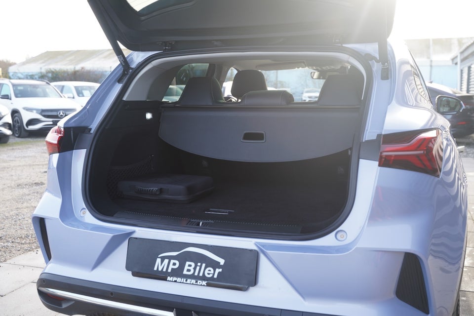 MG Marvel R Luxury 5d