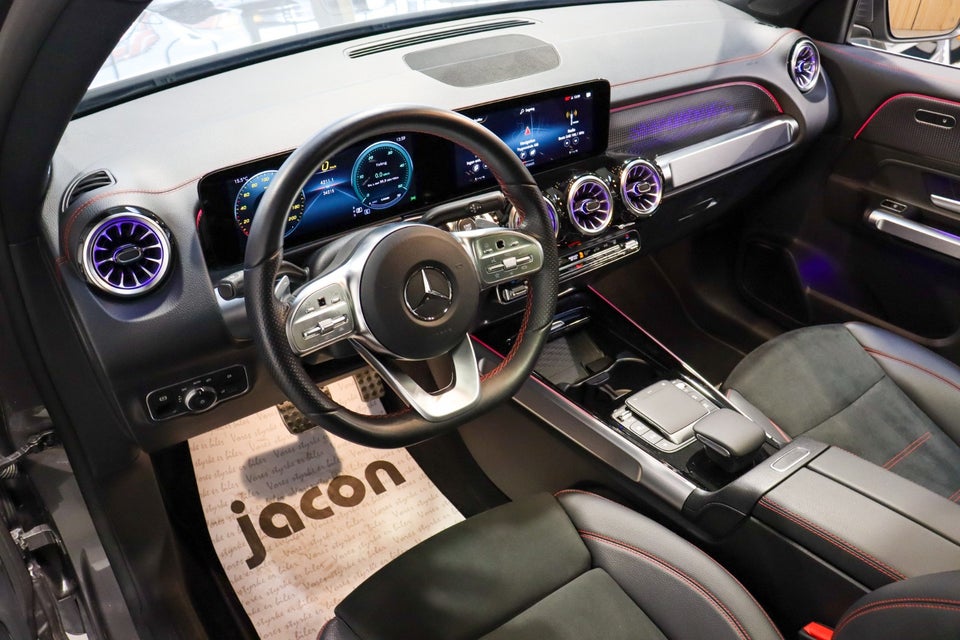 Mercedes EQB300 AMG Line 4Matic 5d