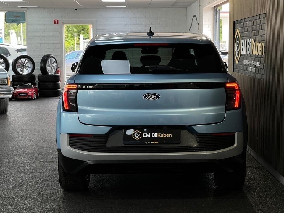 Ford Explorer 84 Select Extended Range AWD 5d