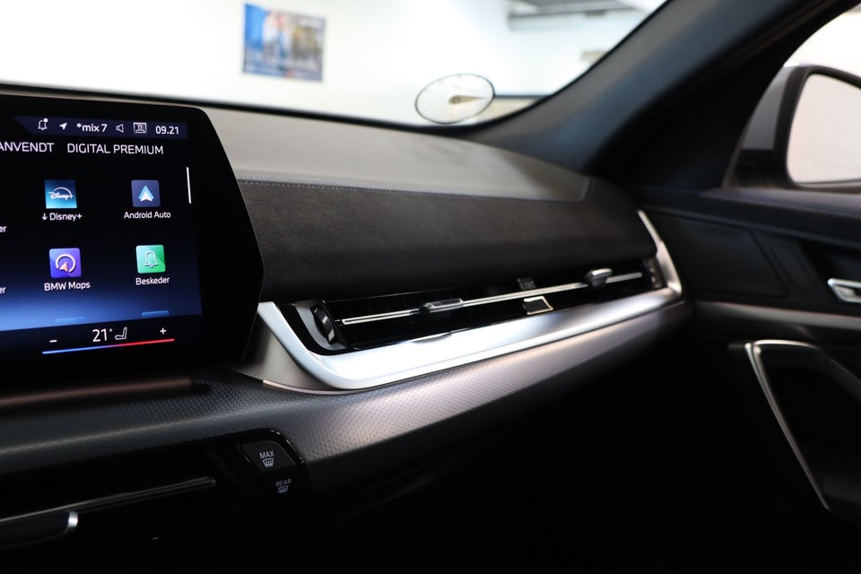 BMW iX2 eDrive20 M-Sport Premium 5d