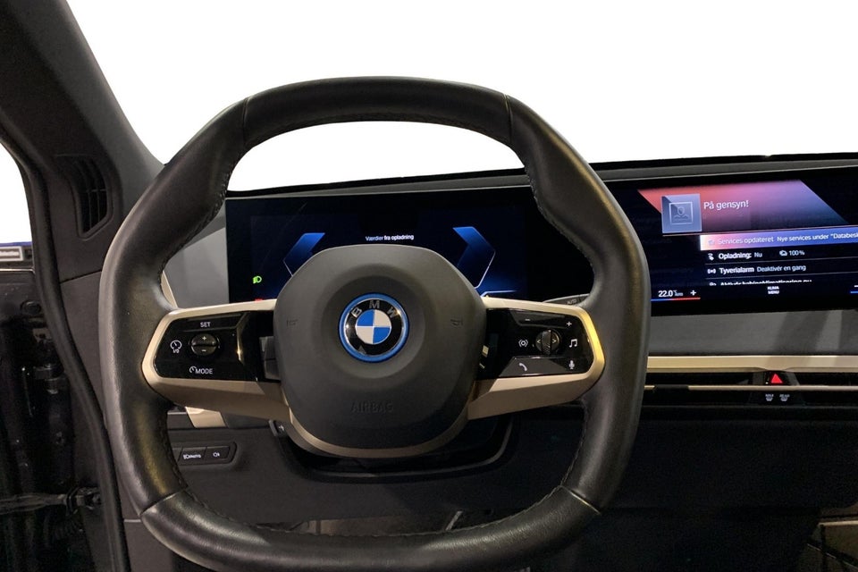 BMW iX xDrive40 Fully Charged 5d