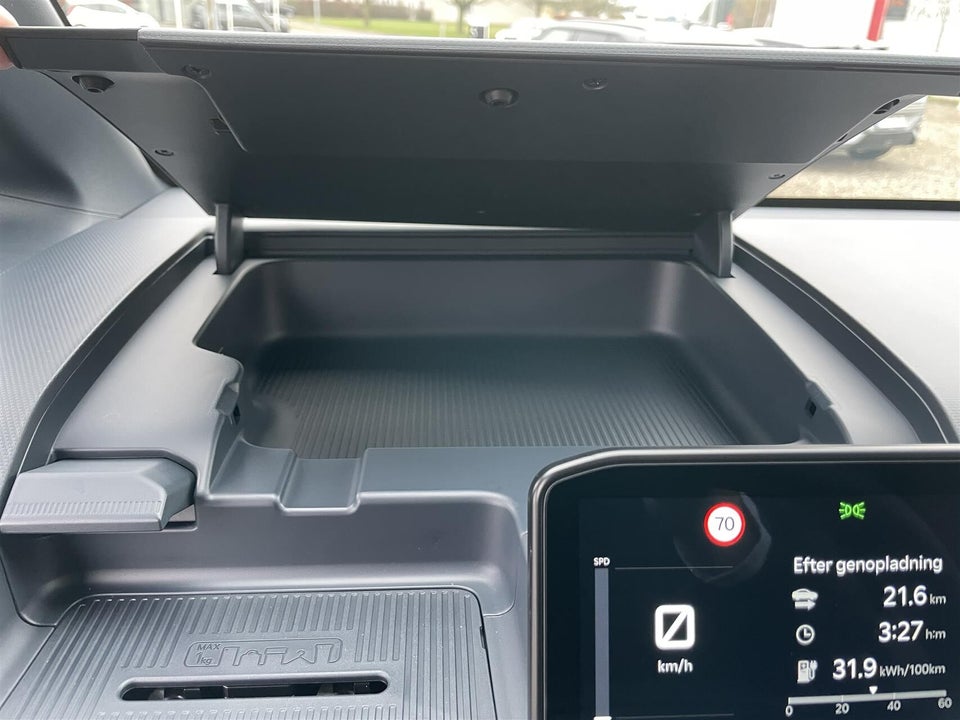 Kia PV5 71 Long Range Upgrade 5d