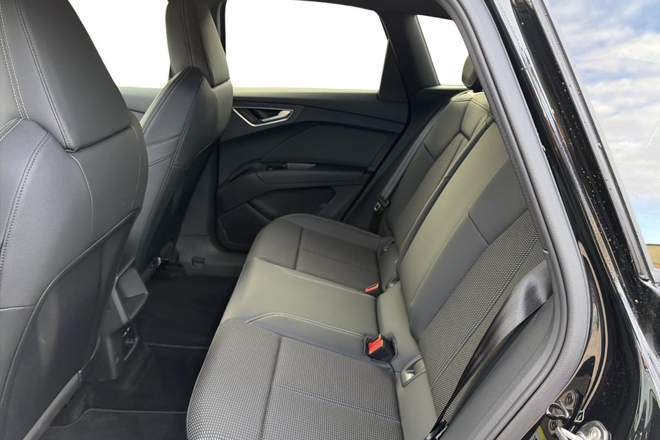 Audi Q4 e-tron 45 S-line Edition 5d