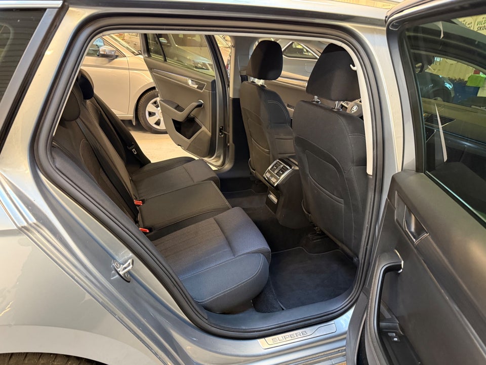 Skoda Superb 1,4 TSi iV Style Combi DSG 5d