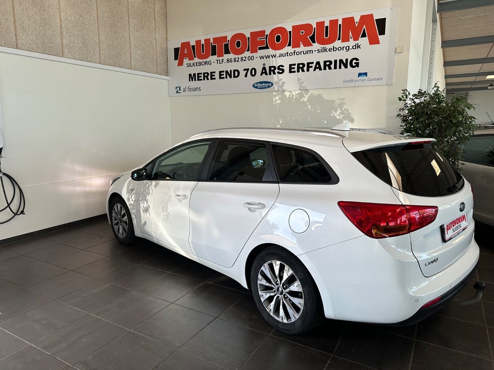 Kia Ceed 1,4 CVVT Style Limited 5d